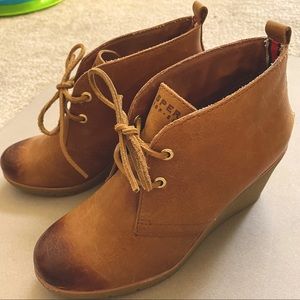 Sperry Leather Wedges